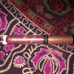 Victoria’s Secret Metallic glow gloss
